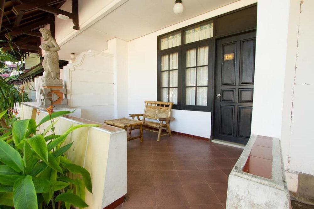 Hotel Oranjje Denpasar Exterior foto